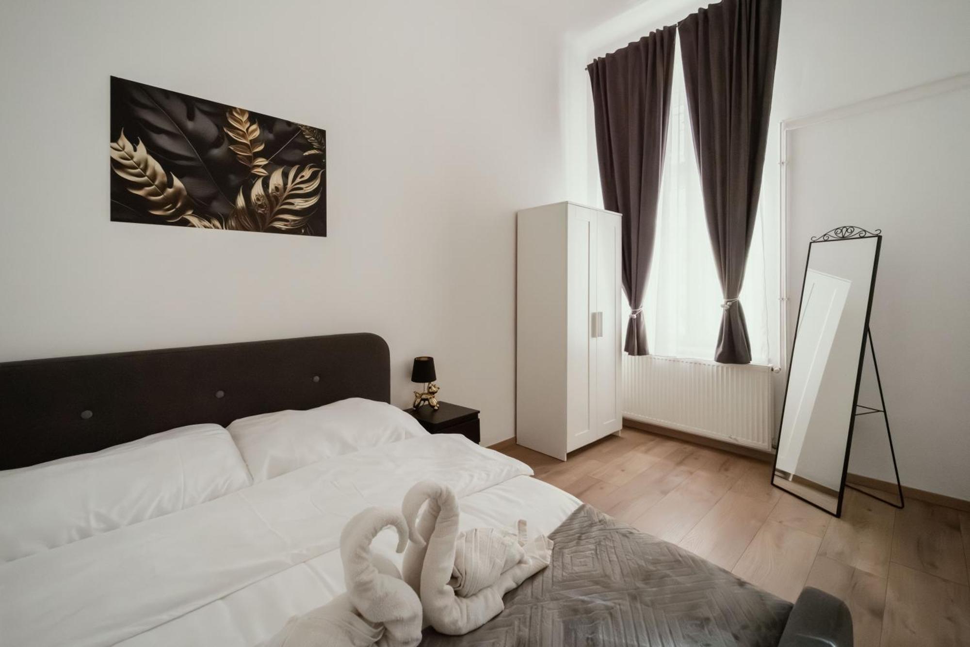 Modelia Apartment At Gellert Square Budapest Kültér fotó