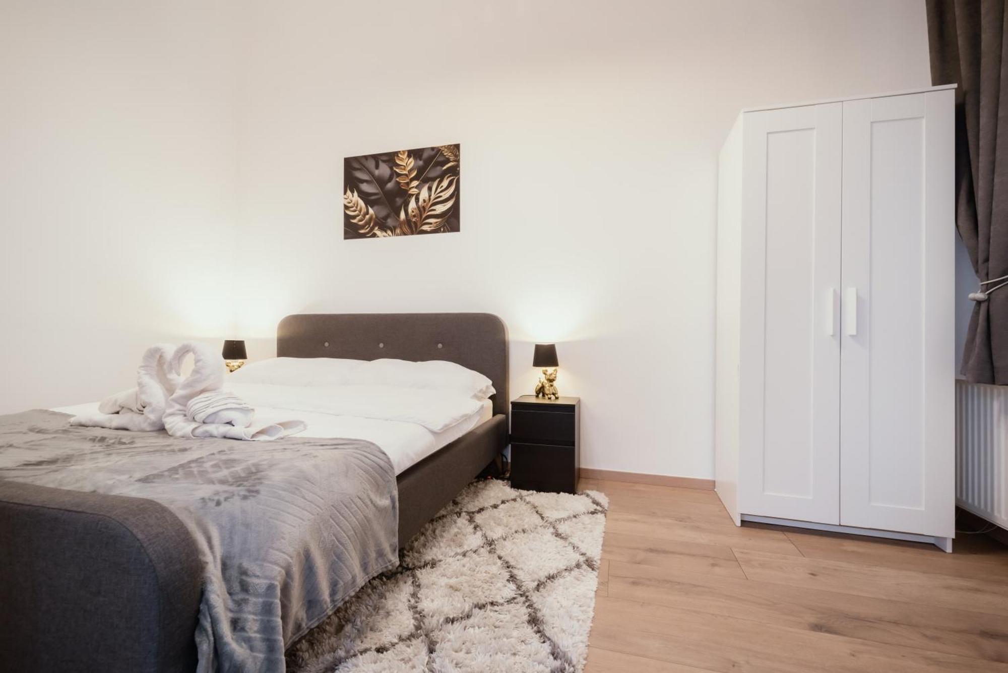 Modelia Apartment At Gellert Square Budapest Kültér fotó